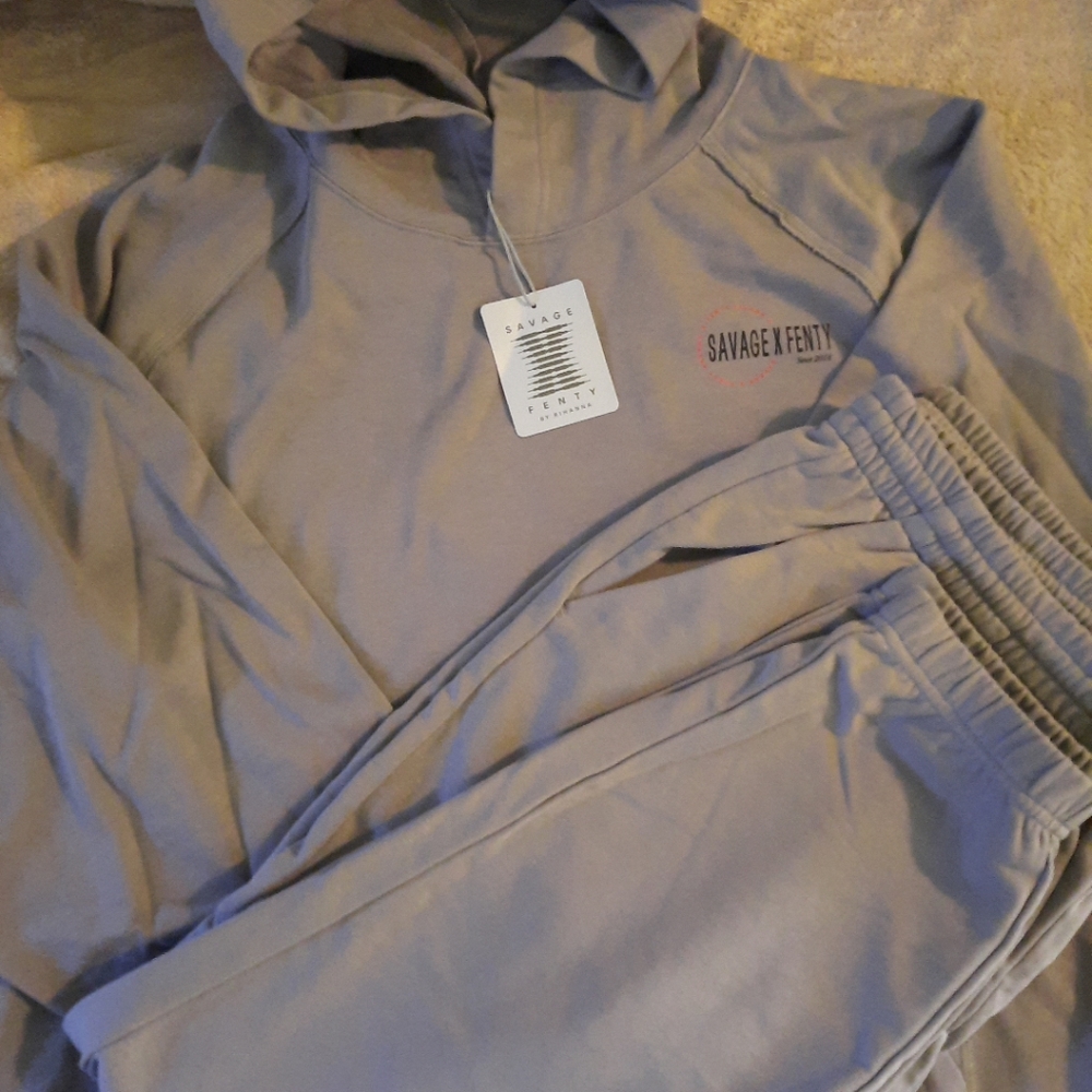 All gender Rihanna Savage Fenty Essential sweatsuit/ jogger size large